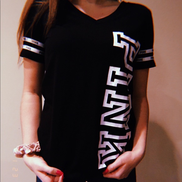 PINK black and white tee - Picture 2 of 3
